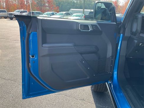 New 2025 Ford Bronco Big Bend w/ Black Diamond Package image 17