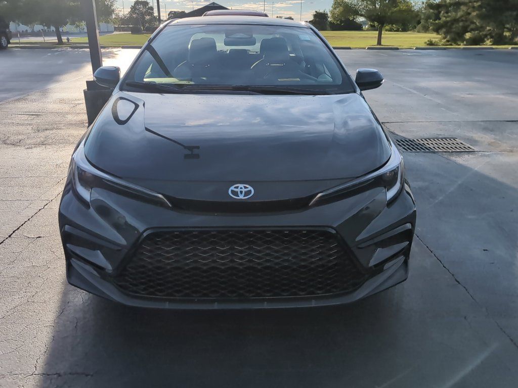 Used 2026 Toyota Corolla SE FWD image 8