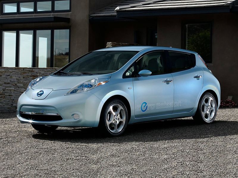 Used 2011 Nissan Leaf SL image 1