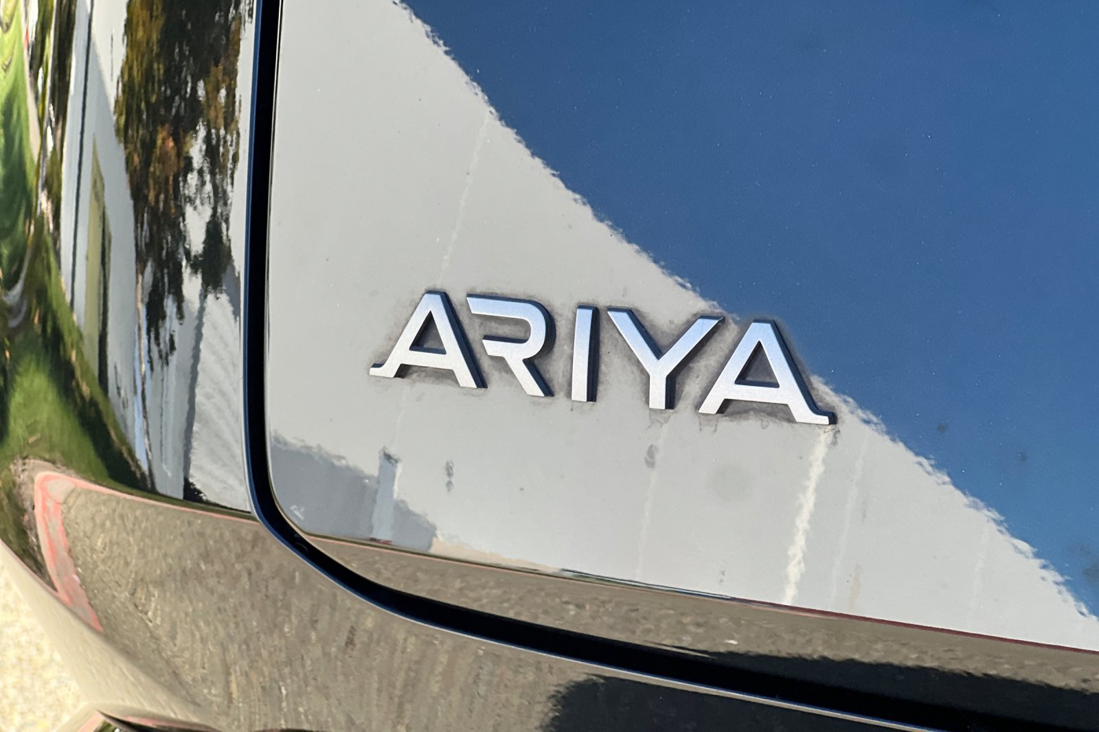 Certified 2023 Nissan Ariya FWD image 34