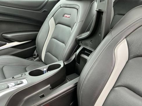 Used 2019 Chevrolet Camaro SS RWD image 25