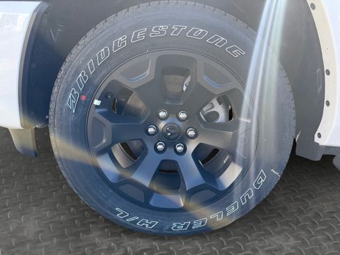 New 2026 RAM 1500 Big Horn AWD/4WD image 9