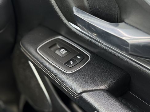 Used 2022 RAM 1500 Laramie w/ Sport Appearance Package AWD/4WD image 13