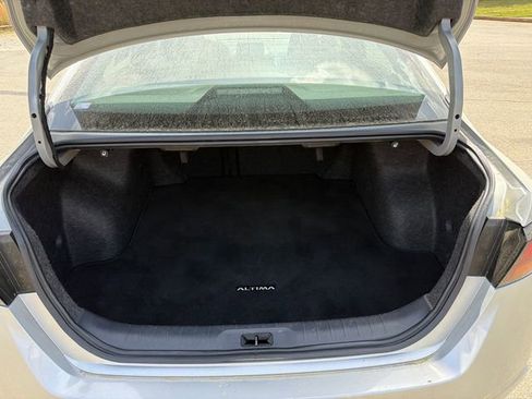 Used 2023 Nissan Altima 2.5 SV image 18