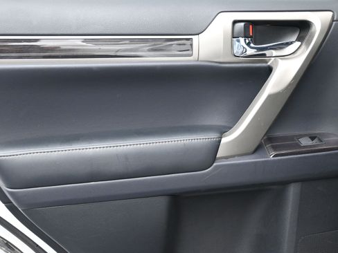 Used 2021 Lexus GX 460 Premium image 12