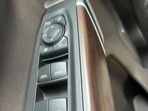 Used 2020 GMC Sierra 1500 SLT w/ SLT Premium Plus Package AWD/4WD image 21