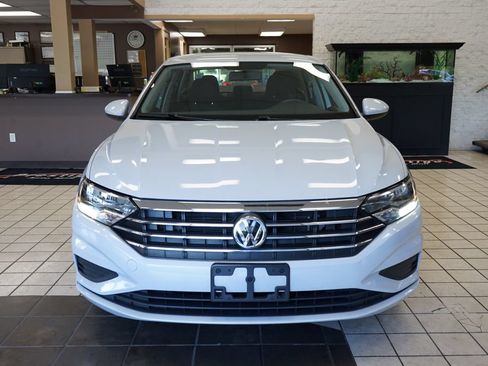 Used 2019 Volkswagen Jetta R-Line FWD image 18