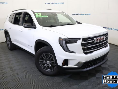 Used 2025 GMC Acadia Elevation AWD/4WD image 2
