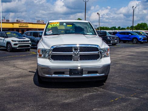 Used 2024 RAM 1500 Classic SLT AWD/4WD image 2
