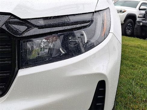 Used 2023 Honda Ridgeline Black Edition image 9