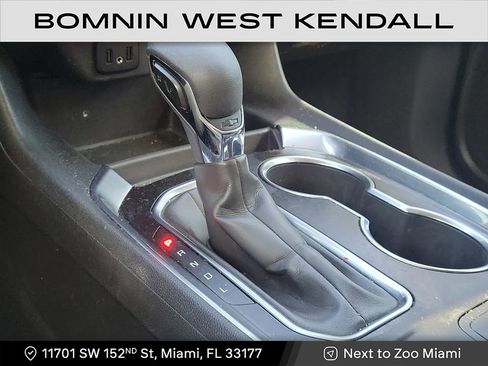 Used 2021 Chevrolet Traverse LS image 19