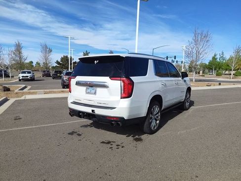 Used 2021 GMC Yukon Denali w/ Denali Premium Package image 3