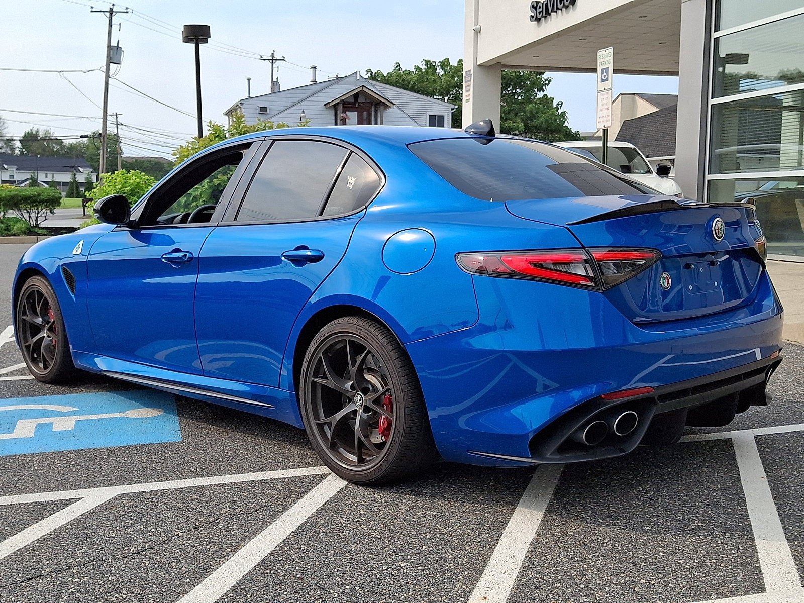 Used 2024 Alfa Romeo Giulia Quadrifoglio RWD image 6