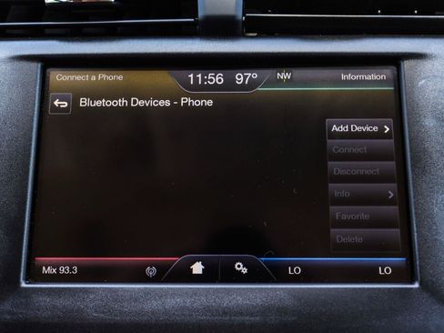 Used 2016 Ford Fusion SE w/ Equipment Group 202A FWD image 9