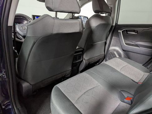 Certified 2025 Toyota RAV4 XLE image 42
