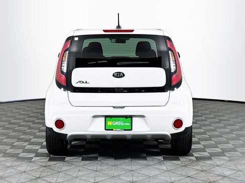 Used 2018 Kia Soul + FWD image 8