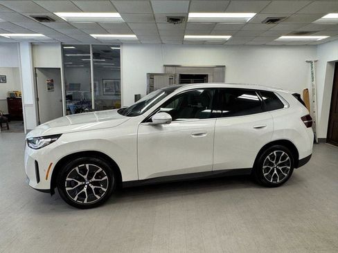 Used 2025 BMW X3 xDrive30i image 2