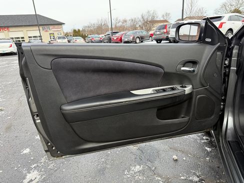 Used 2012 Chrysler 200 S image 19