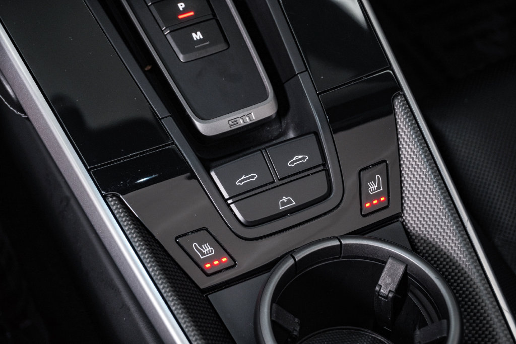Certified 2021 Porsche 911 Turbo S AWD/4WD image 32