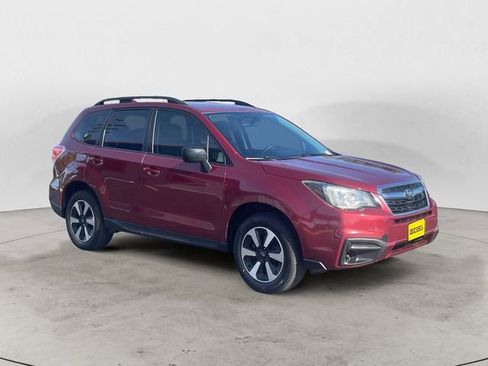 Used 2017 Subaru Forester 2.5i w/ Alloy Wheel Package image 7
