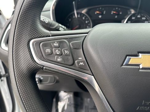 Used 2023 Chevrolet Equinox LT w/ LPO, Floor Liner Package AWD/4WD image 19