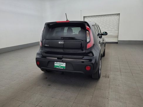 Used 2018 Kia Soul FWD image 7