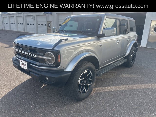 Used 2024 Ford Bronco Outer Banks AWD/4WD image 4