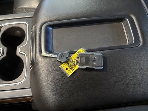 Used 2015 Chevrolet Silverado 2500 LTZ w/ Snow Plow Prep Package image 26