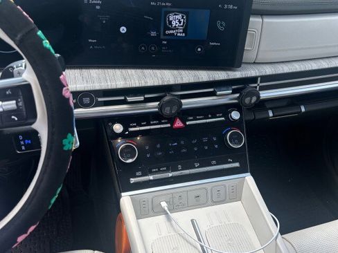 Used 2024 Hyundai Santa Fe Calligraphy image 7