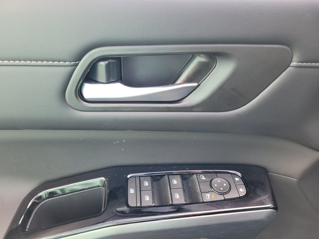 New 2026 Nissan Pathfinder SL AWD/4WD image 15