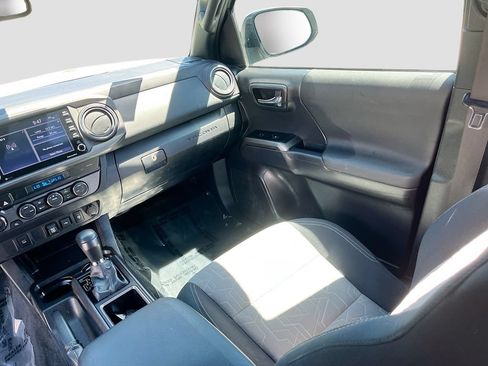 Used 2023 Toyota Tacoma TRD Off-Road AWD/4WD image 21