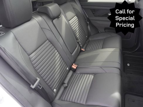 New 2025 Land Rover Discovery Sport S image 27