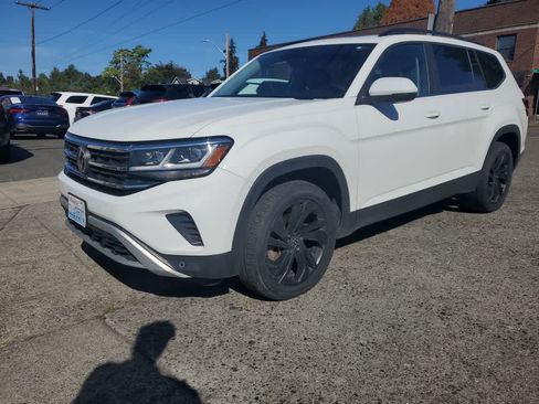 Used 2021 Volkswagen Atlas SE AWD/4WD image 2