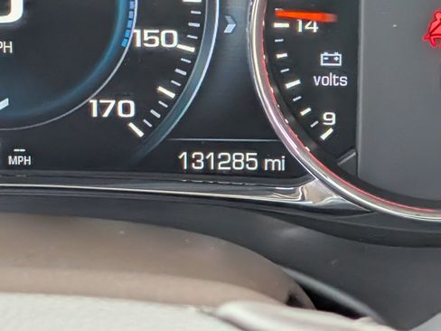 Used 2017 GMC Acadia Denali w/ Technology Package FWD image 27