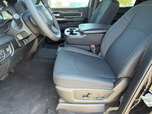 Used 2026 RAM 2500 Big Horn AWD/4WD image 16