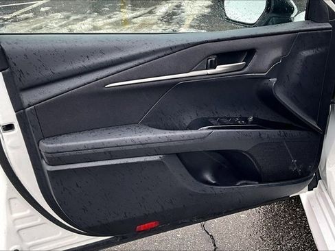 Used 2025 Toyota Camry LE image 19