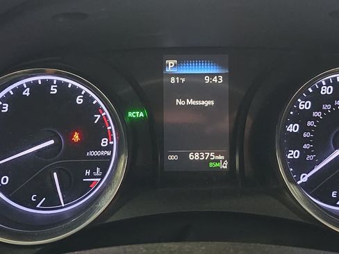Used 2019 Toyota Camry SE w/ Audio Package FWD image 24