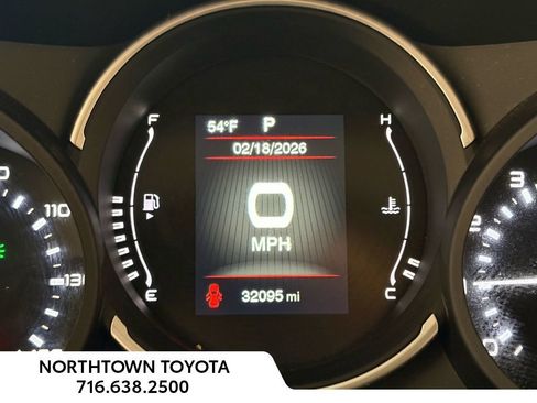 Used 2018 FIAT 500L Trekking w/ Urbana Appearance Package image 8