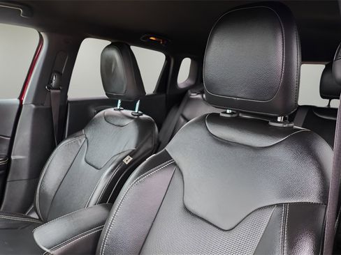 Used 2021 Jeep Compass 80th Special Edition image 10