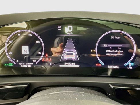 Certified 2025 Porsche Cayenne Coupe AWD/4WD image 15