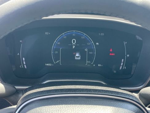 Used 2025 Toyota Corolla Cross XLE w/ Convenience Package AWD/4WD image 11