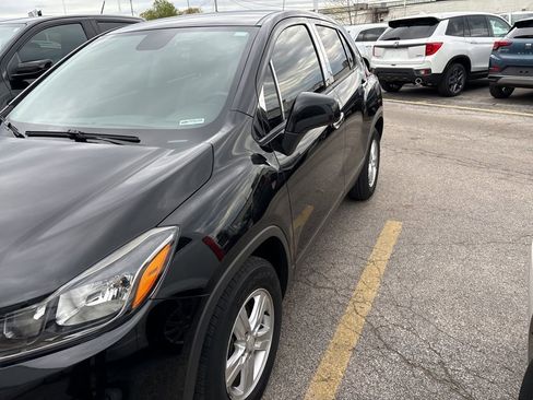 Used 2020 Chevrolet Trax LS w/ Tint and Cruise Package FWD image 6