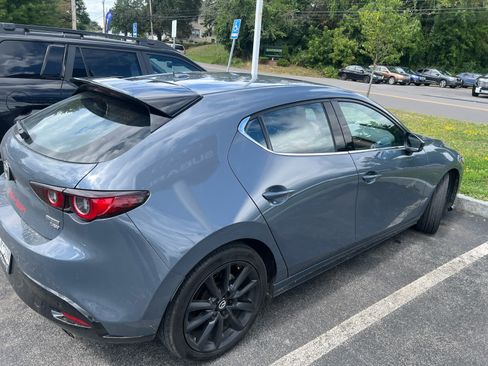 Used 2023 MAZDA MAZDA3 Hatchback w/Premium Plus Pkg AWD/4WD image 6