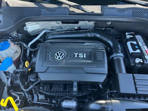 Used 2017 Volkswagen Beetle 1.8T S FWD image 20