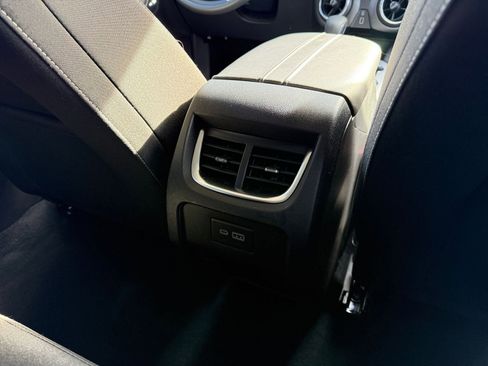 Used 2025 Chevrolet Blazer LT image 24