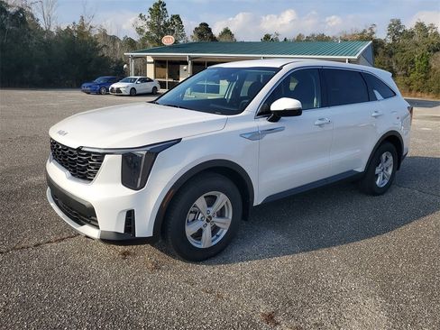 New 2026 Kia Sorento LX image 2