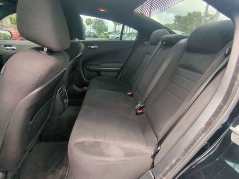 Used 2014 Dodge Charger SXT RWD image 14