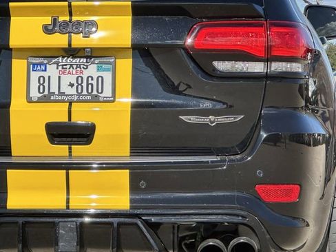 Used 2018 Jeep Grand Cherokee Trackhawk AWD/4WD image 6