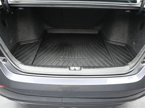 Used 2022 Honda Accord Touring image 33
