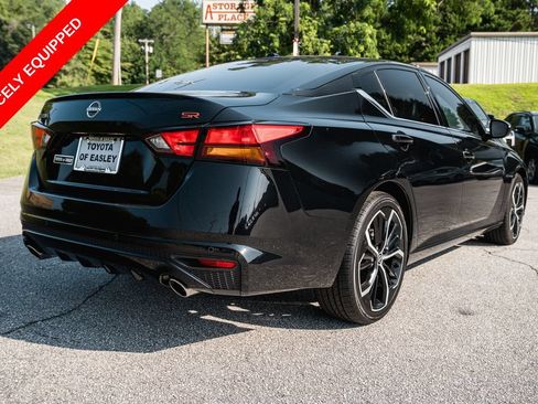 Used 2024 Nissan Altima 2.5 SR FWD image 7
